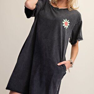 P5-0329 70s Graphic Flower Print Front And Back Cotton T-shirt Dress *Boutique*
